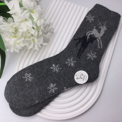 Woolly Reindeer with Snowflakes Socks - Grey - Reevo