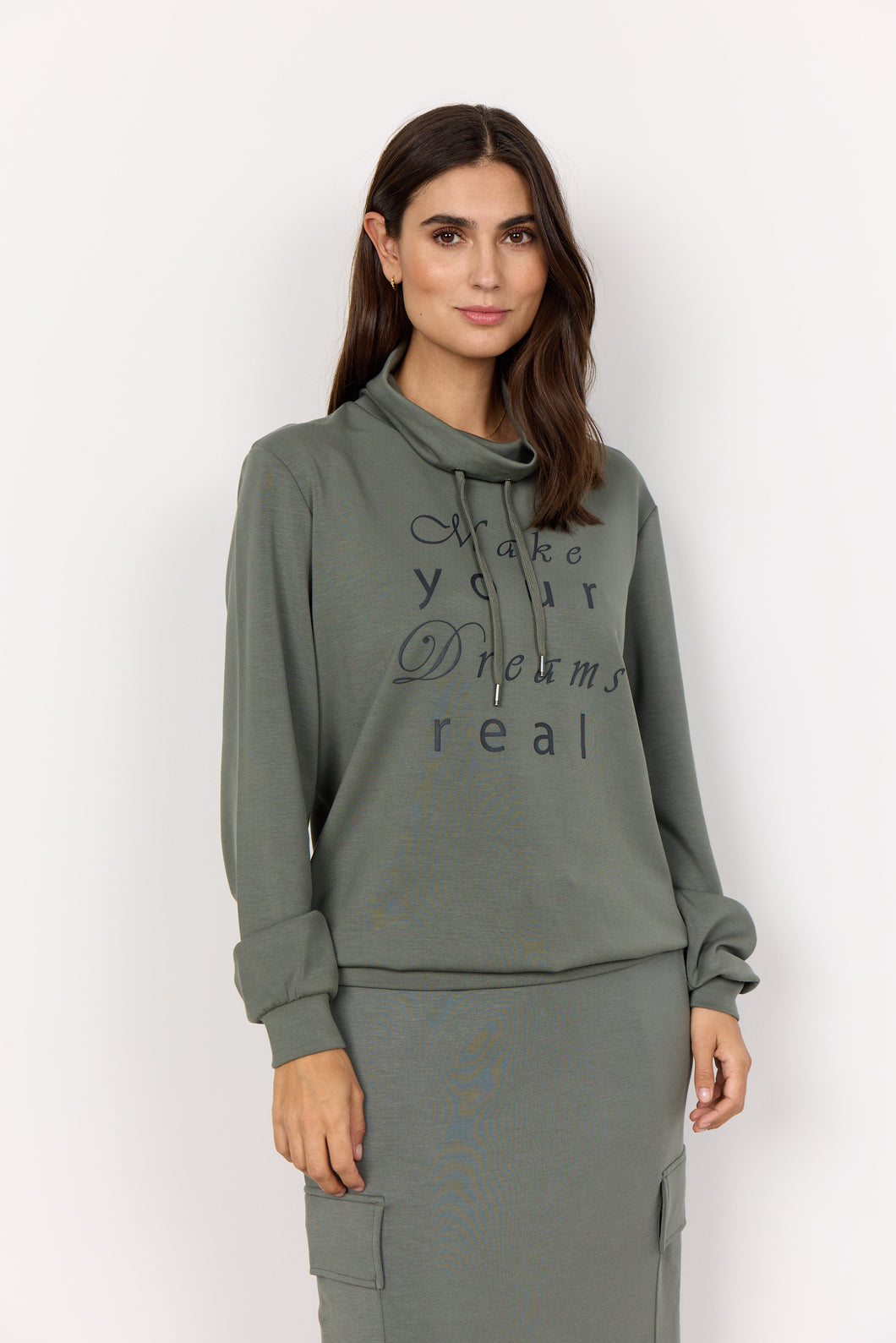 26928 - Graphic Sweatshirt - Dusty Green- Soya Concept