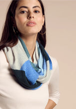 Load image into Gallery viewer, 572516 - Printed Loop Scarf - Street One