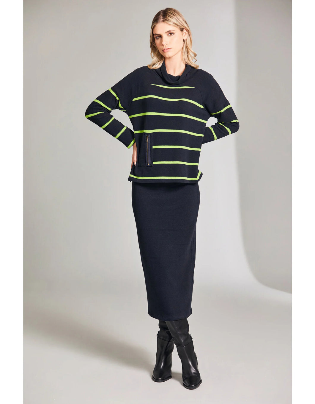 W24150- Solid Contrast Stripe Knit- Navy/Lime- Peruzzi