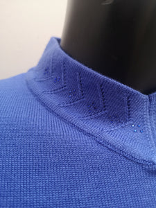 SV350- Blue Hyacinth V-Neck Jumper - Castle